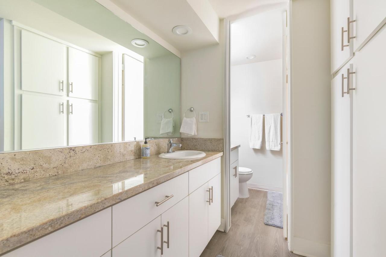 New Luxury Apartment Weho Boys Town Los Angeles Exterior photo